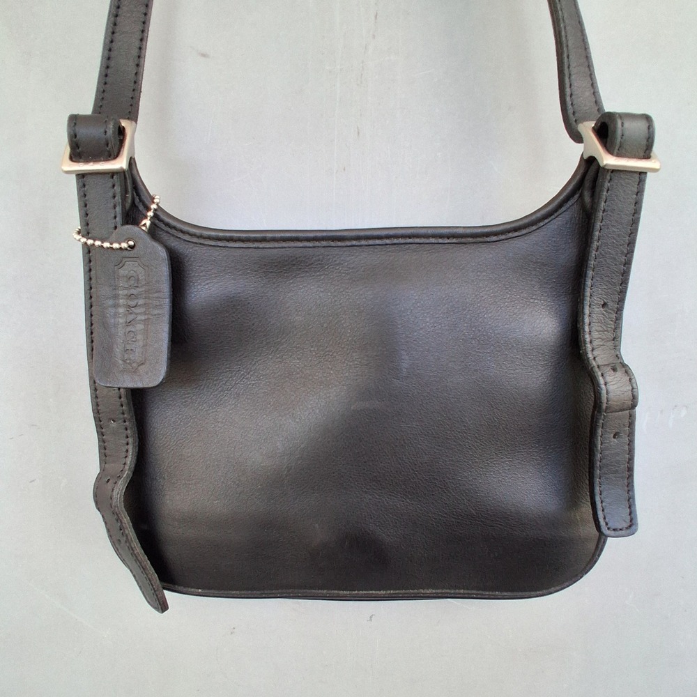 Vtg Coach Mini Hippie 9142 Black Leather Crossbody Purse Hang Tag Silver Buckle